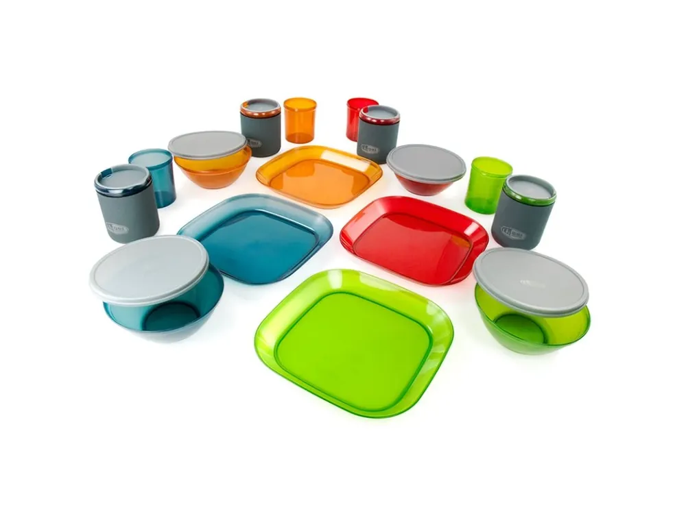 Cenově Výhodný GSI Outdoors Infinity 4 Person Deluxe Tableset, Multicolor