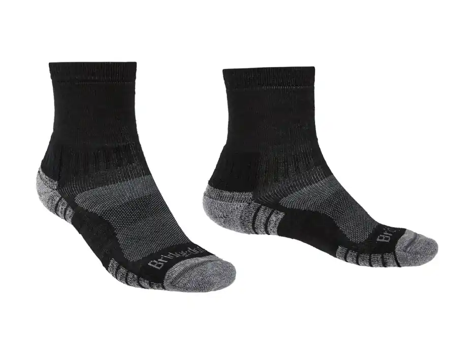 Cenově Výhodný Bridgedale ponožky Hike LW MP 3/4 Crew black/silver/822