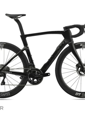 Autentický Pinarello Dogma F SRAM Red AXS kolo, black on black