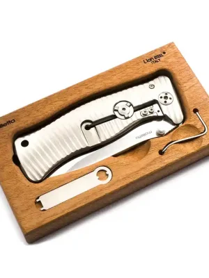 Vysoce Kvalitní Lionsteel Velmi robustní kapesní nůž s čepelí z ocele Sleipner SR2 B