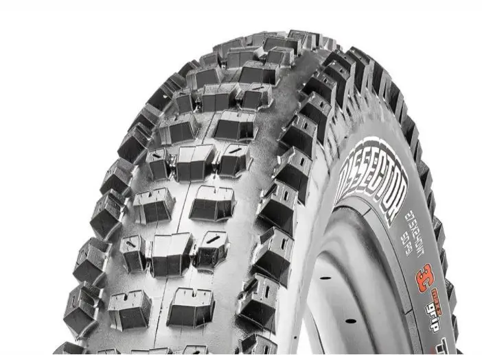 MAXXIS PLÁŠŤ DISSECTOR 29X2.40WT KEVLAR 3CT/EXO+/TR černá Koupit Online