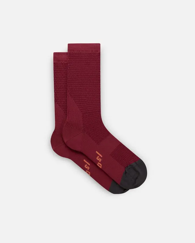 Speciální Cena Isadore Echelon Socks 47-50 červená